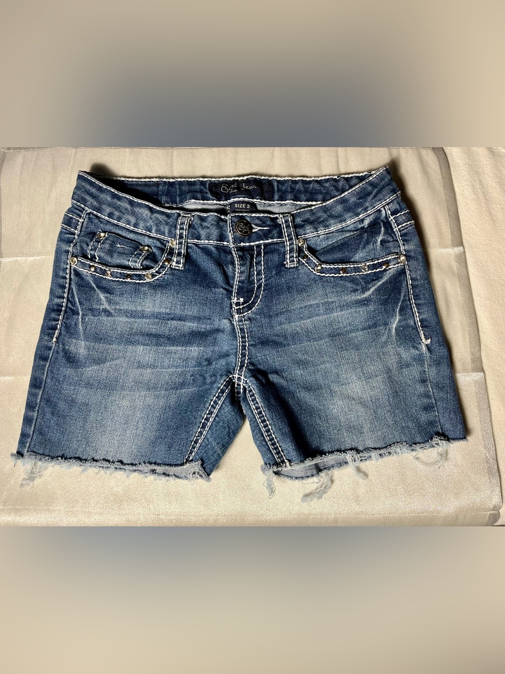 Earl Jeans Women’s Sz 3 Blue Distressed Denim Women's Shorts